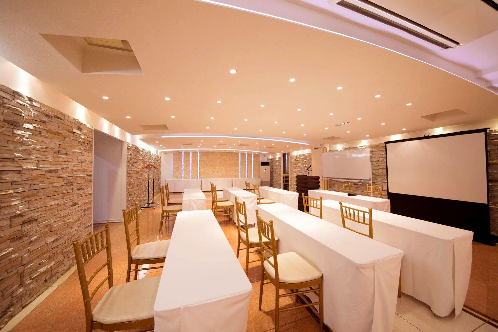 Mito Hotel Season Mito (Ibaraki) Exterior foto